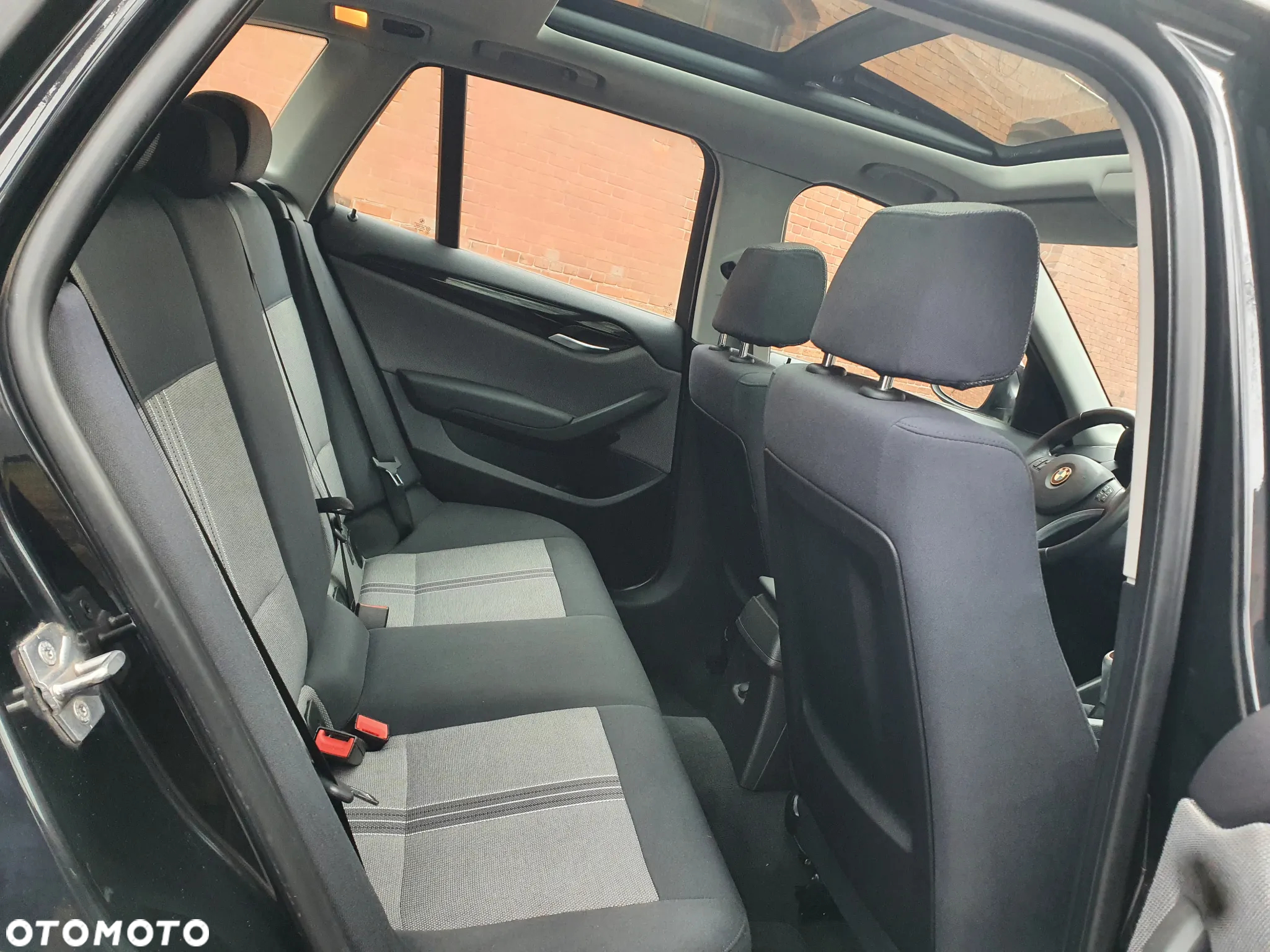 BMW X1 sDrive18i xLine - 12