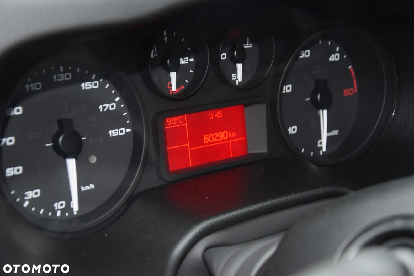 Iveco 35s16 - 13
