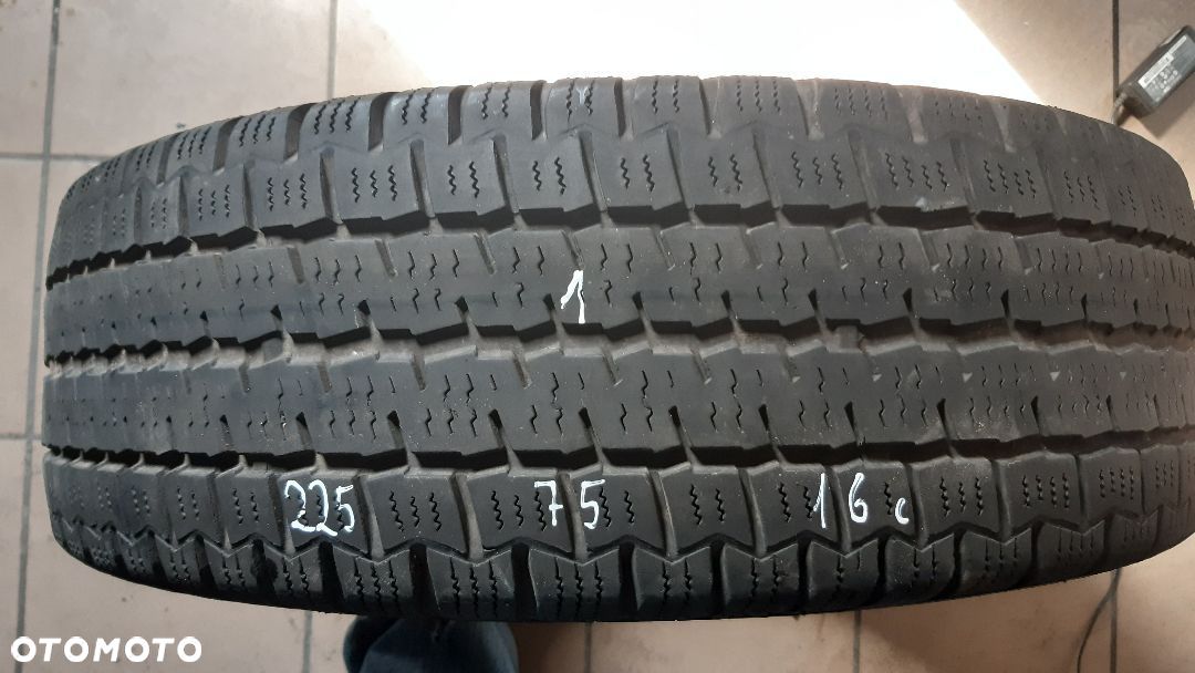 Continental 225/75/16c nr 1 - 1