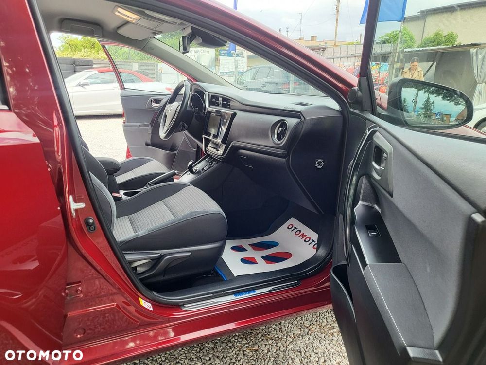 Toyota Auris - 17
