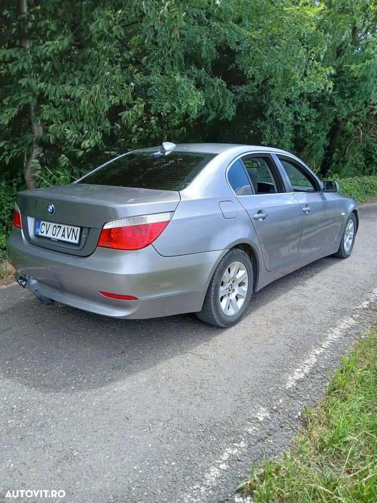 BMW Seria 5 525d Aut. - 7