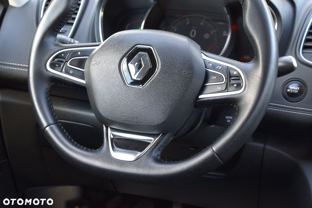 Renault Scenic - 24