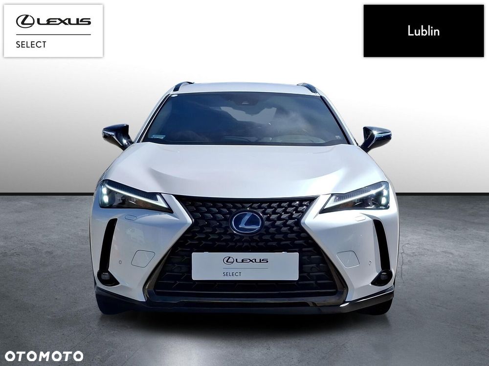 Lexus UX - 8