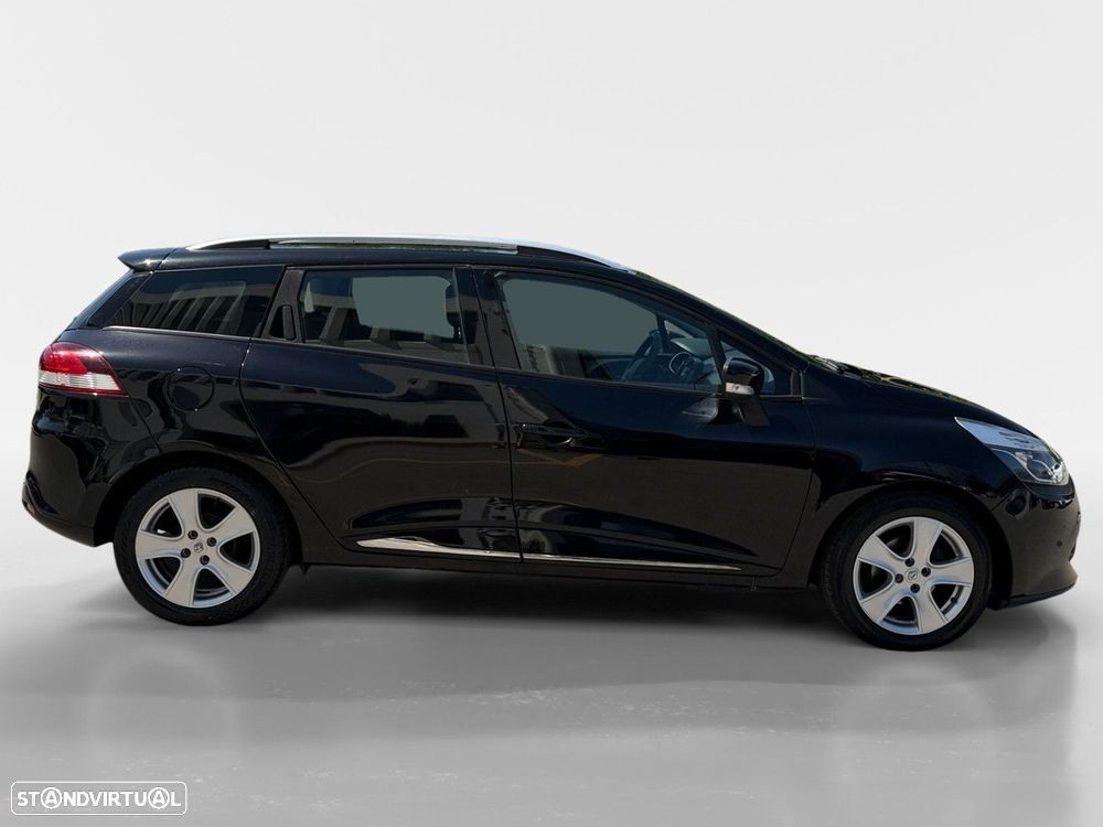 Renault Clio Sport Tourer - 6