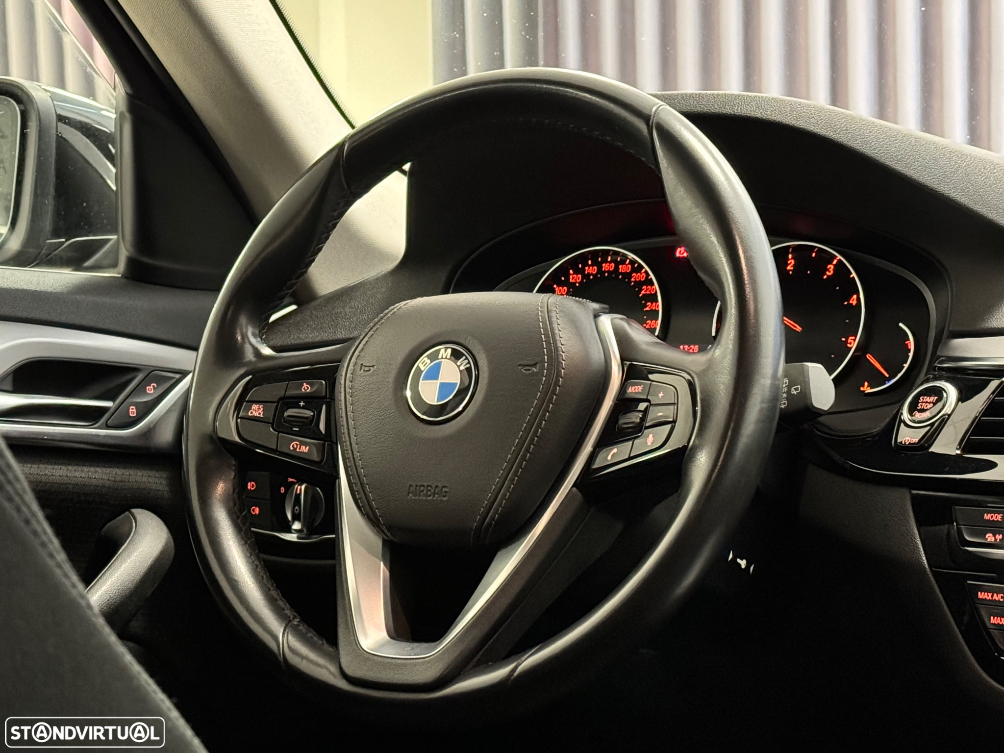 BMW 520 d Touring Aut. Sport Line - 18