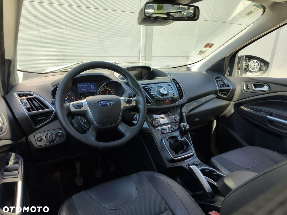 Ford Kuga - 9