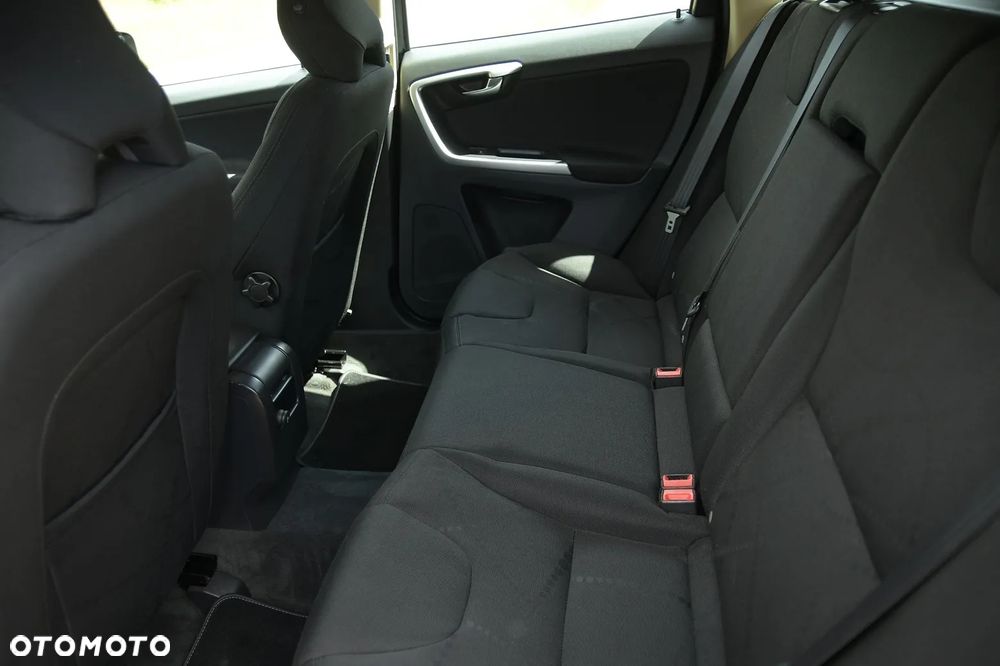 Volvo XC 60 - 25