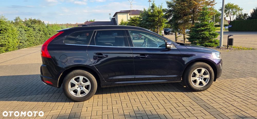 Volvo XC 60 D4 Geartronic Momentum - 11