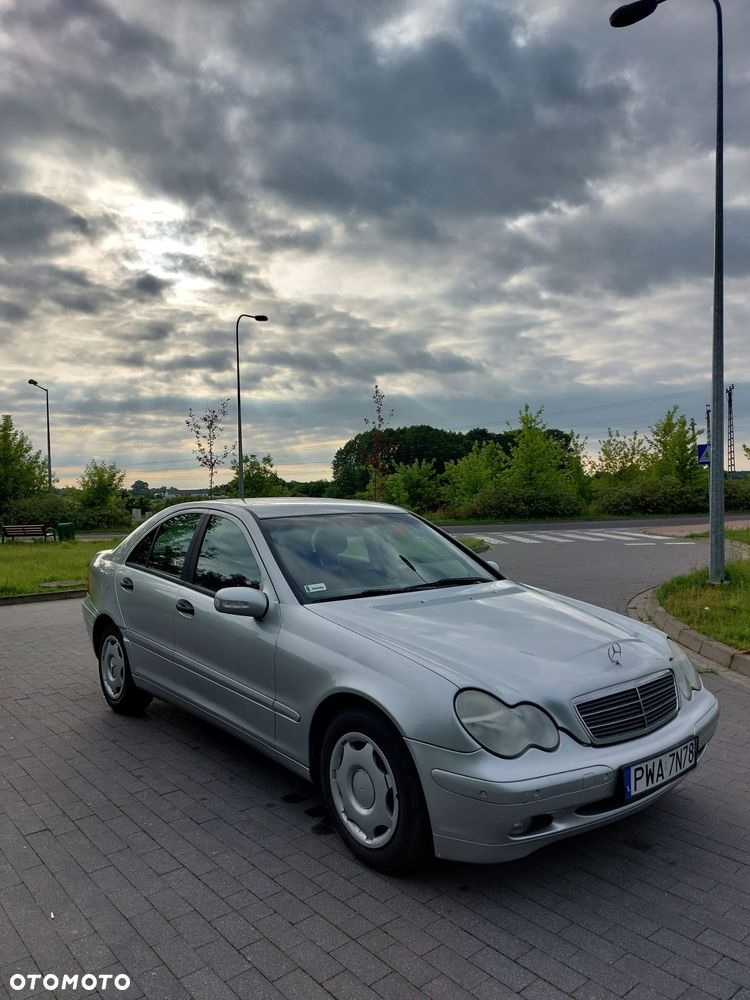Mercedes-Benz Klasa C 180 T Kompressor Classic - 6