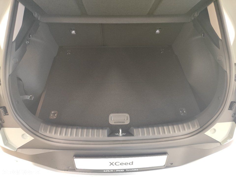 Kia XCeed - 18