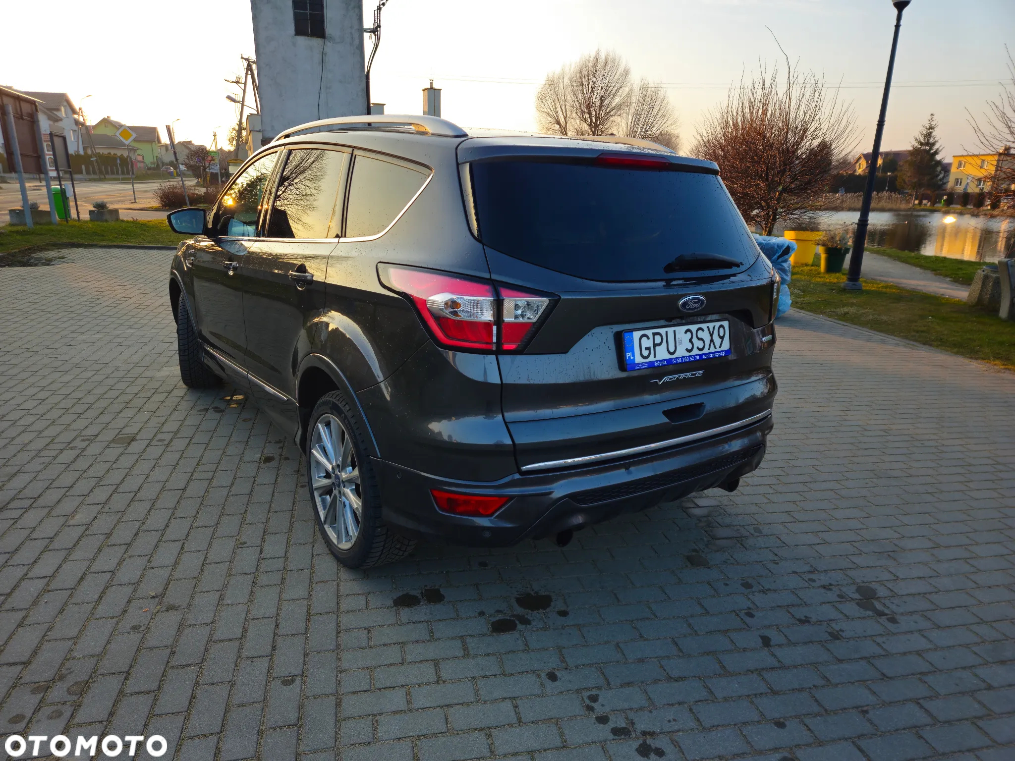 Ford Kuga 1.5 EcoBoost 4x4 Vignale - 4