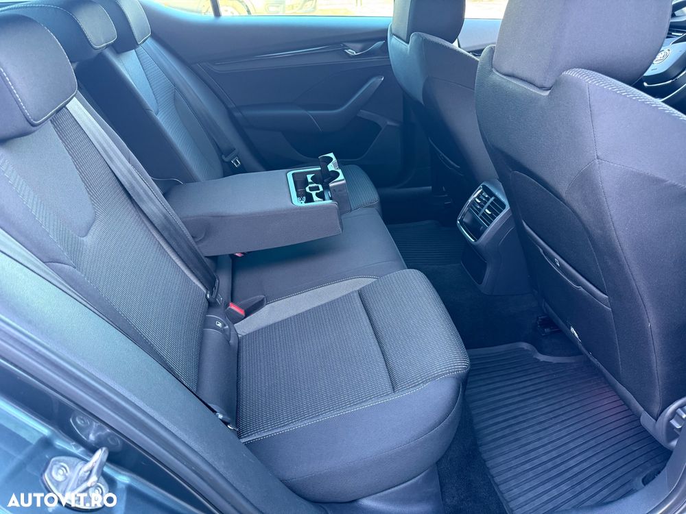 Skoda Octavia 2.0 TDI DSG Ambition - 15