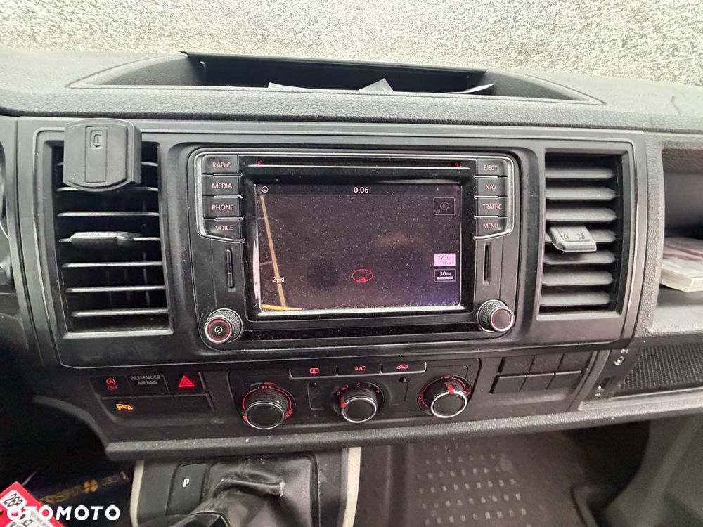Volkswagen Transporter - 21