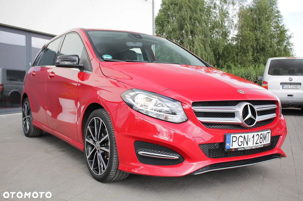 Mercedes-Benz Klasa B 180 UrbanStyle Edition - 12