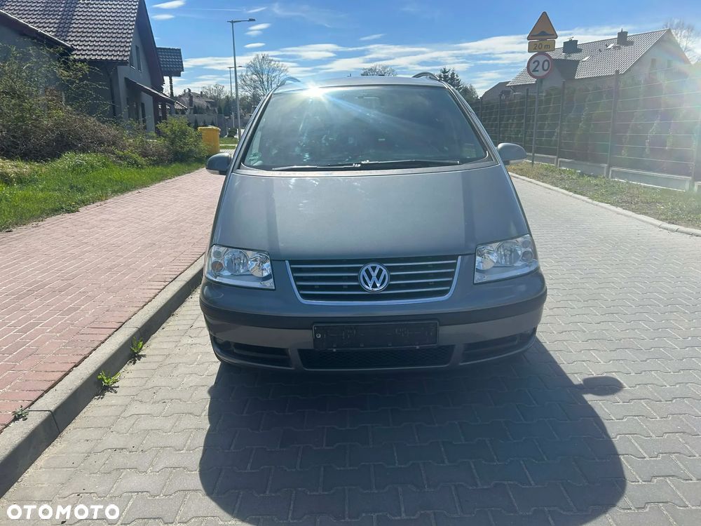 Volkswagen Sharan 1.9 TDI Comfortline - 1