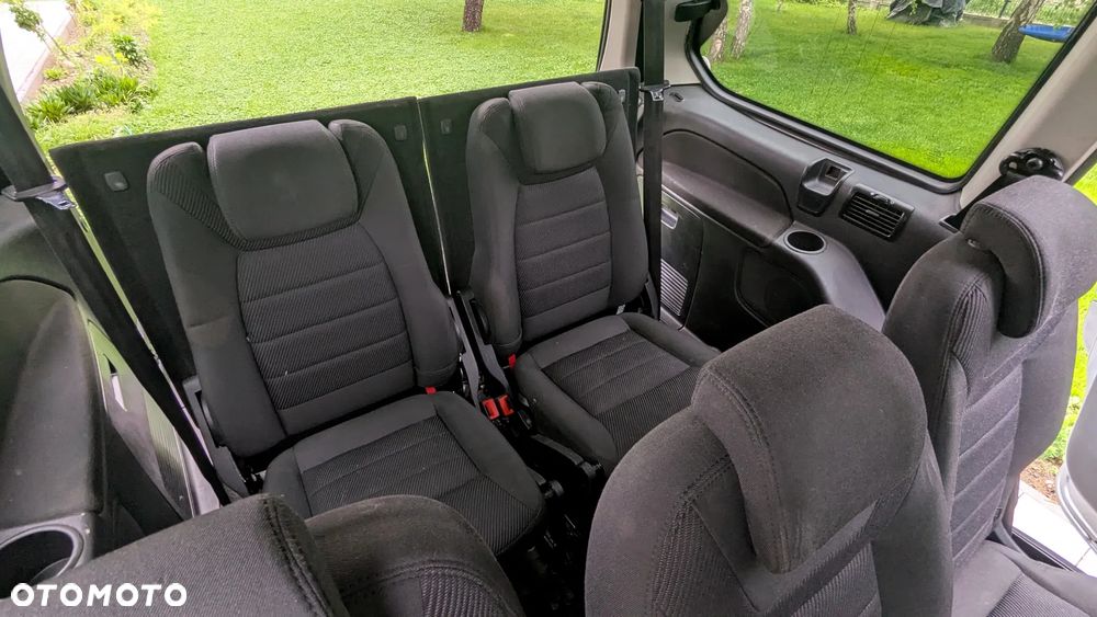 Ford Galaxy - 17