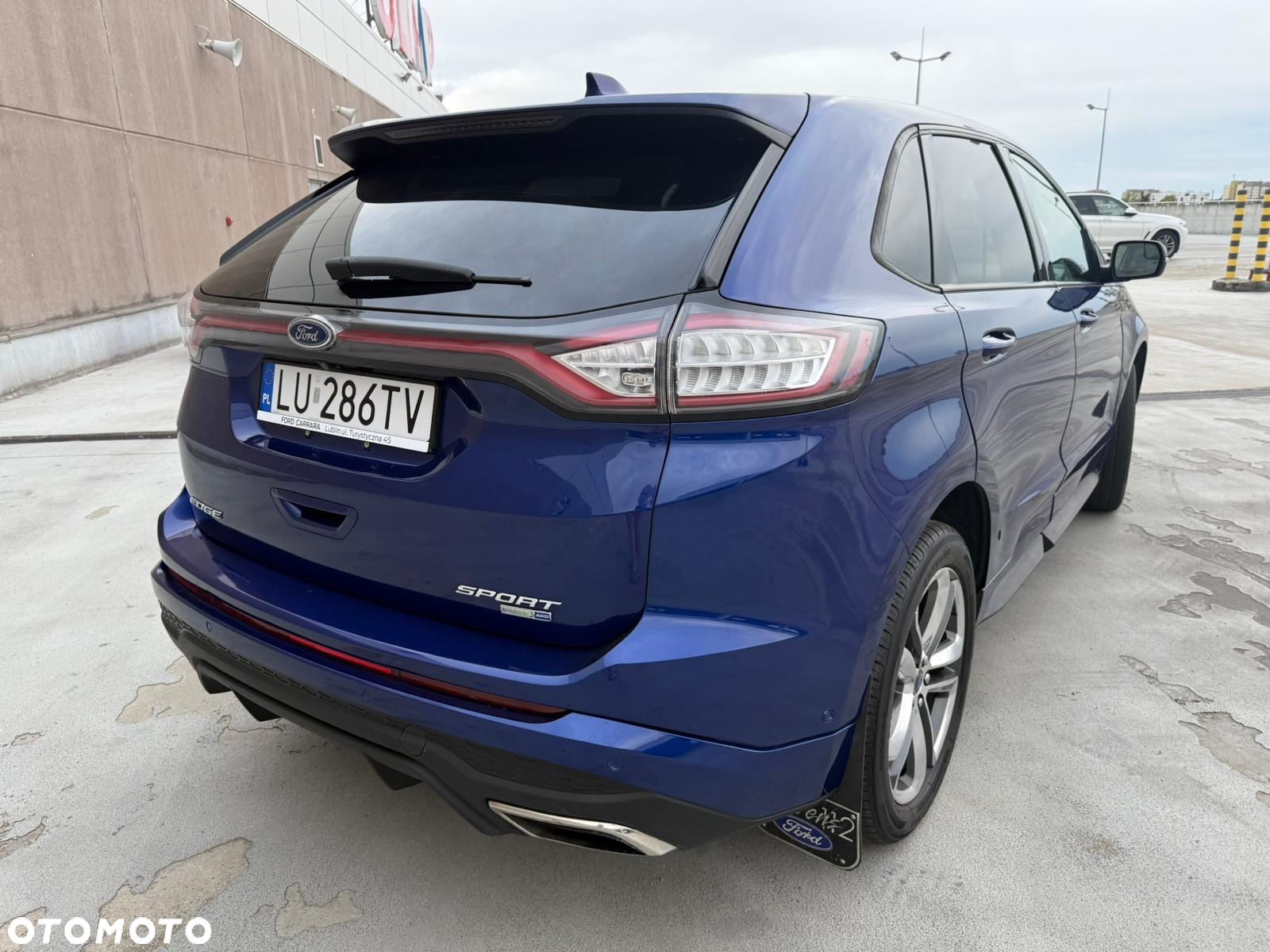 Ford Edge - 2