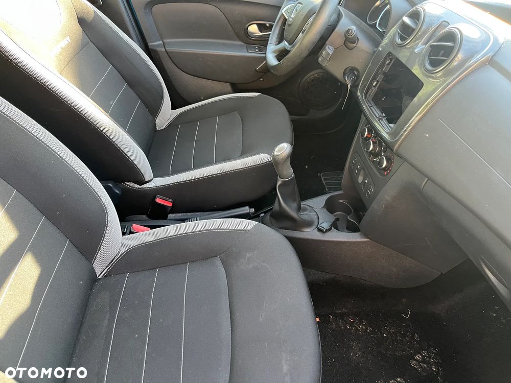 Dacia Sandero SCe 75 Acces - 2