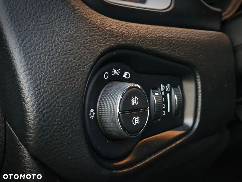 Jeep Renegade 1.6 MultiJet Longitude FWD S&S EU6 - 26