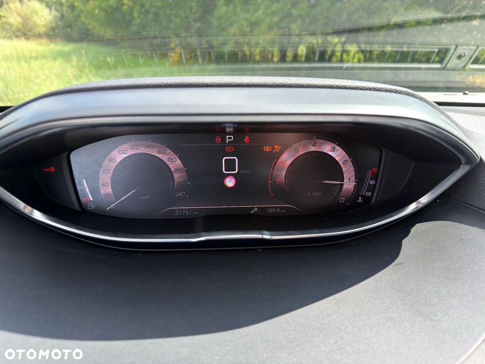 Peugeot 3008 PureTech 130 Stop & Start GPF EAT8 GT - 24
