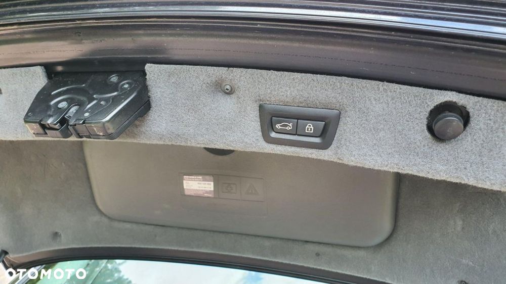 BMW Seria 7 730d - 27