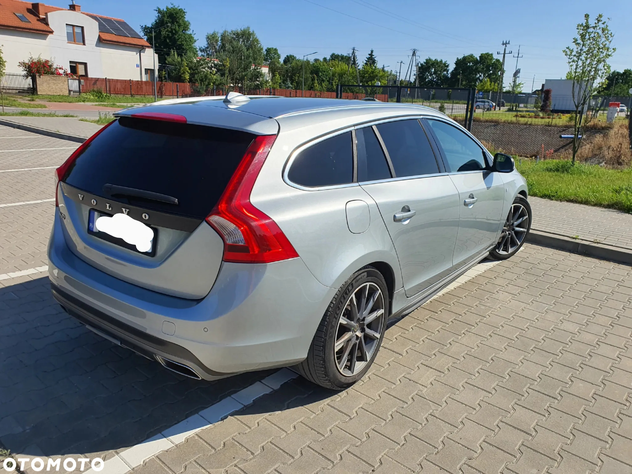Volvo V60 D4 Drive-E R-Design Summum - 10