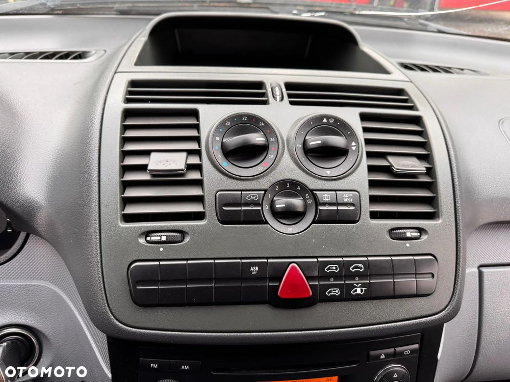 Mercedes-Benz VITO LONG BRYGADÓWKA KLIMATYZACJA 5 MIEJSC - 26