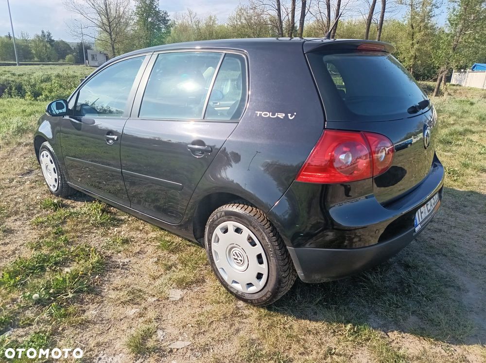 Volkswagen Golf - 3