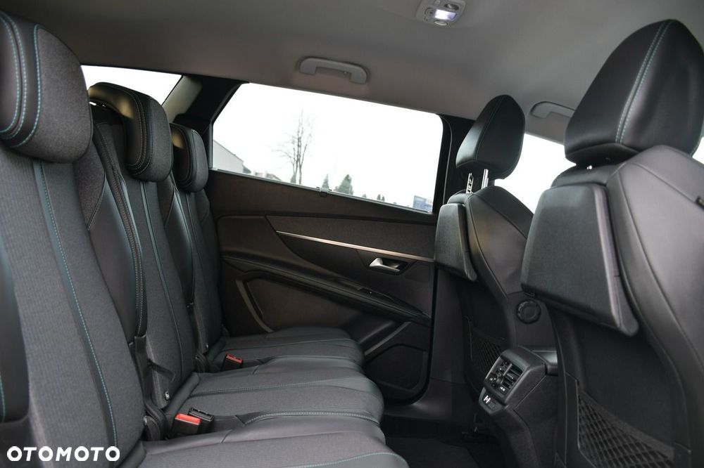 Peugeot 5008 1.5 BlueHDi Allure S&S - 17
