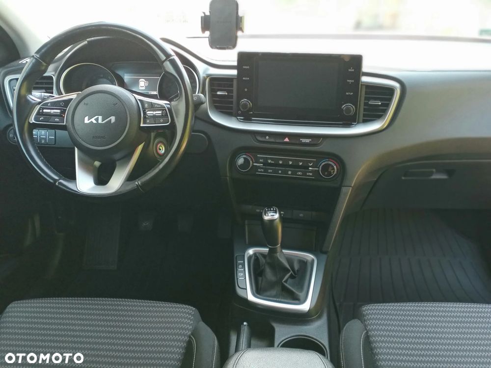 Kia XCeed 1.5 T-GDI M - 15
