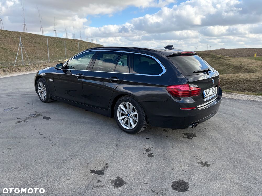 BMW Seria 5 520d Luxury Line - 4