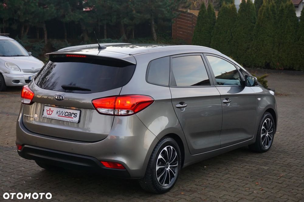 Kia Carens 1.6 GDI Dream Team Edition - 8