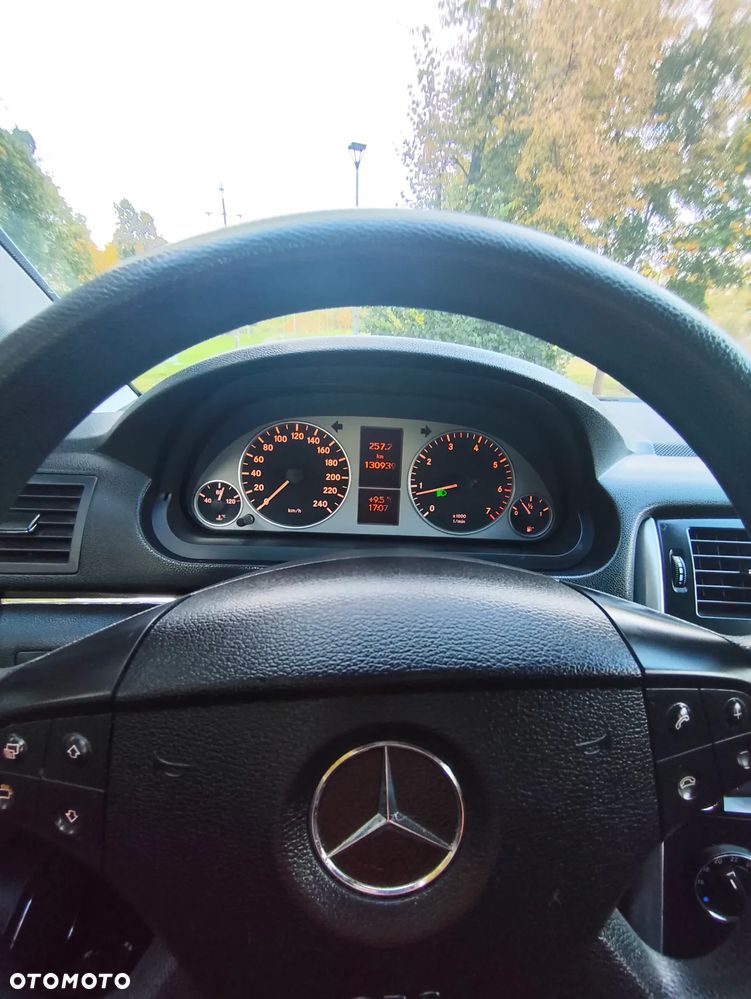 Mercedes-Benz Klasa B 170 - 10
