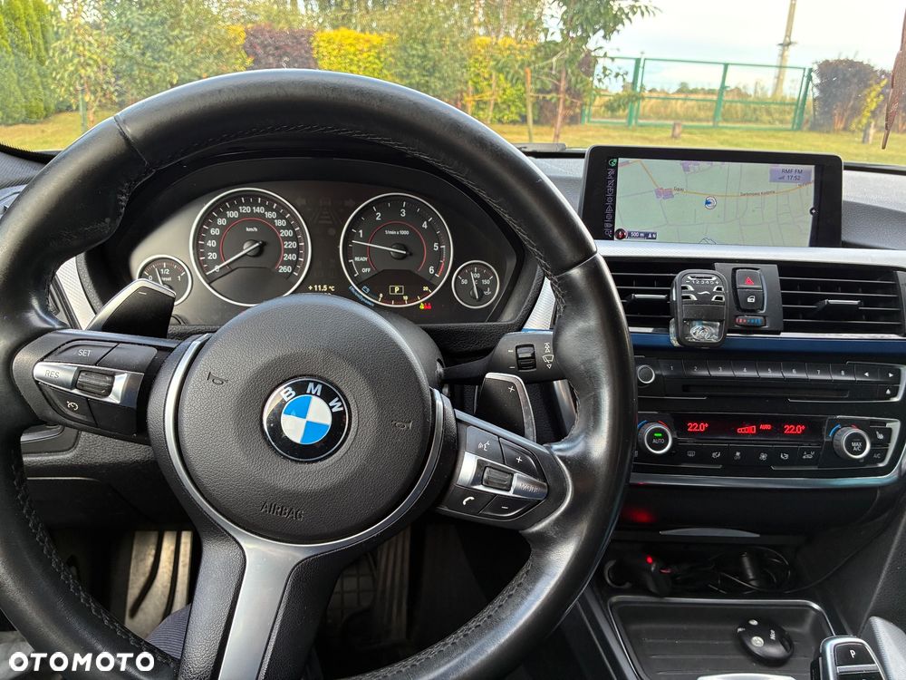 BMW Seria 3 330d M Sport - 4
