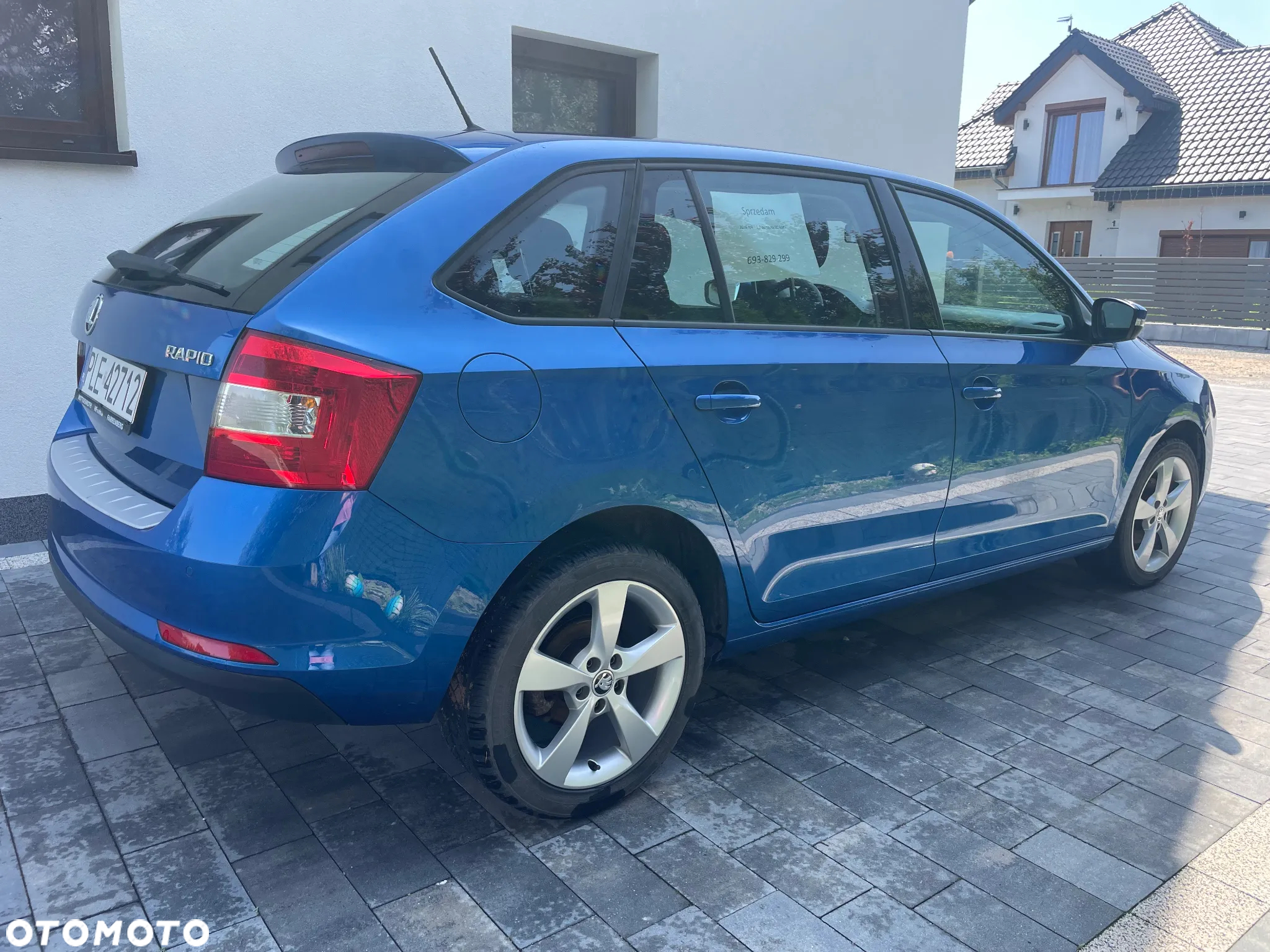 Skoda RAPID 1.2 TSI Ambition - 3