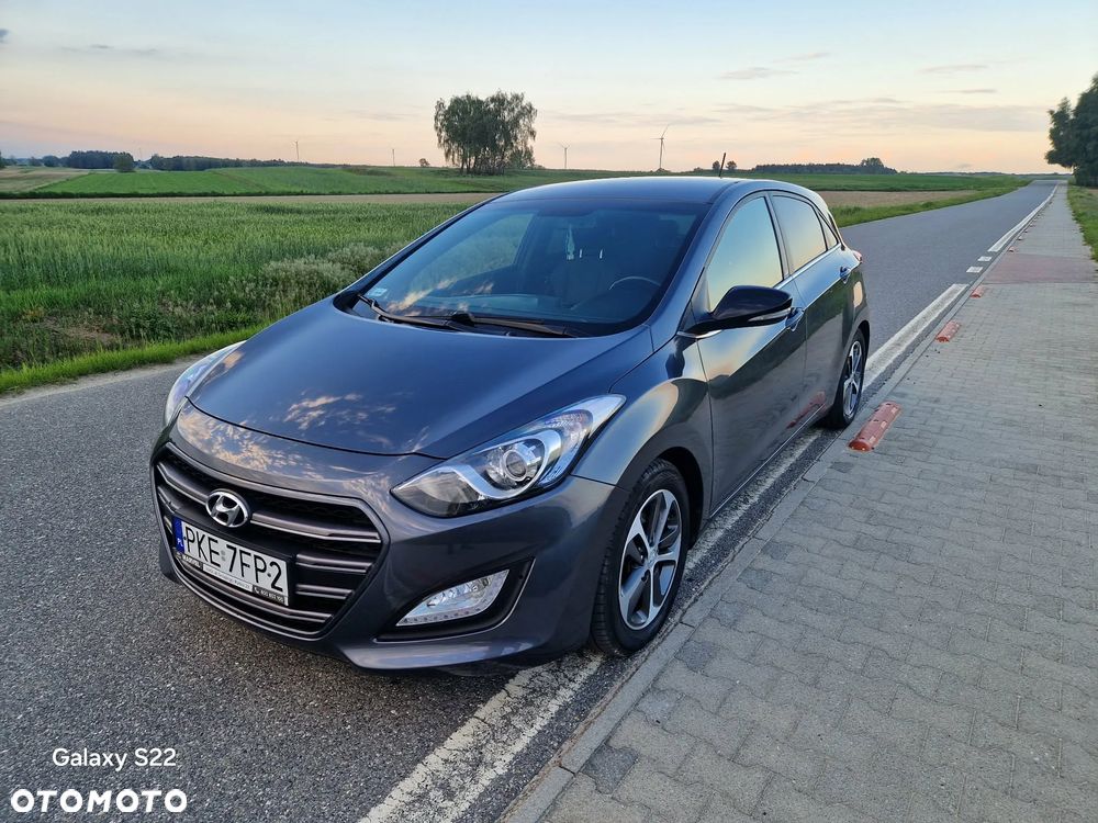 Hyundai i30 1.6 CRDi BlueDrive Go DCT - 3