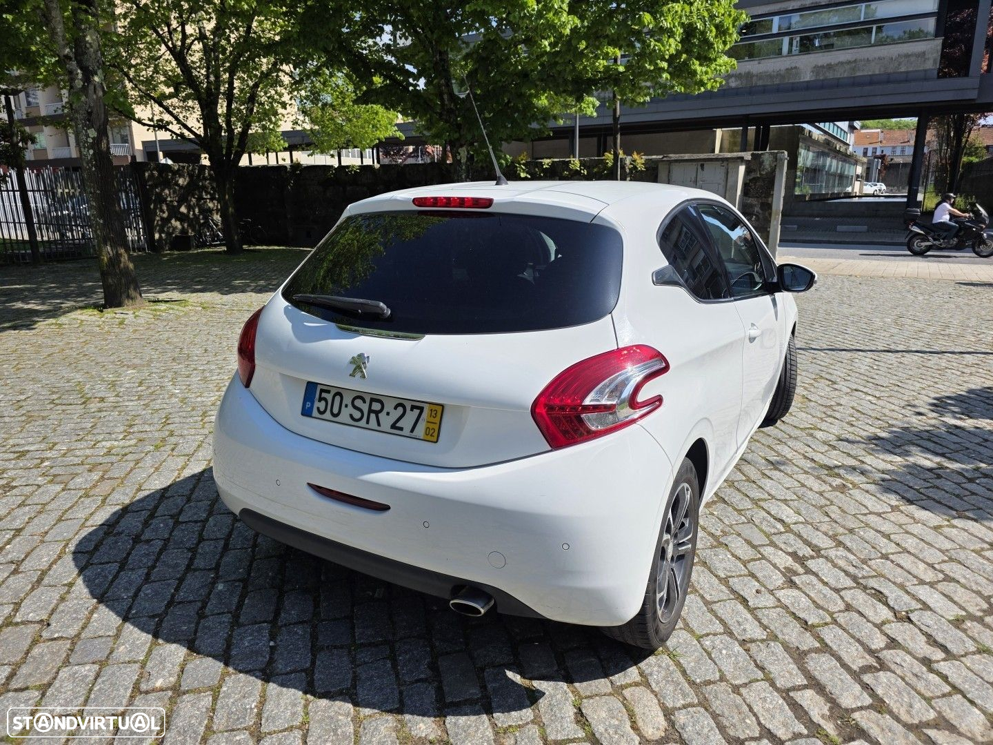 Peugeot 208 1.6 e-HDi Ice Velvet - 6