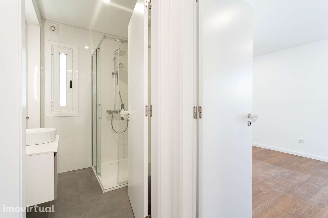 Moradia geminada à venda na Rua das Flores, São Domingos de Rana - Grande imagem: 5/60