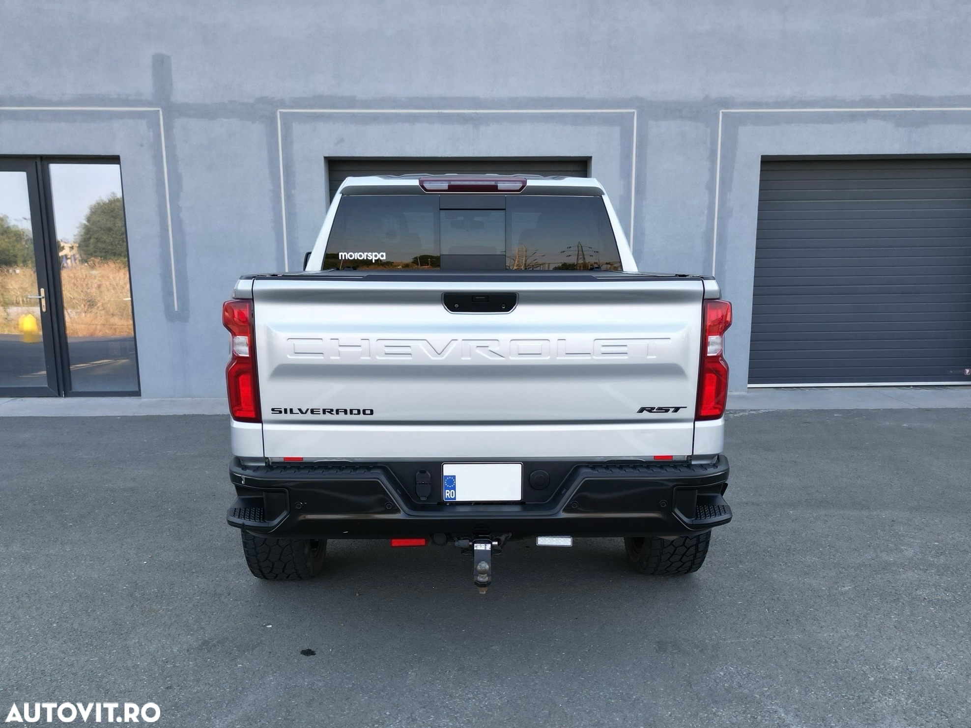 Chevrolet Silverado - 8