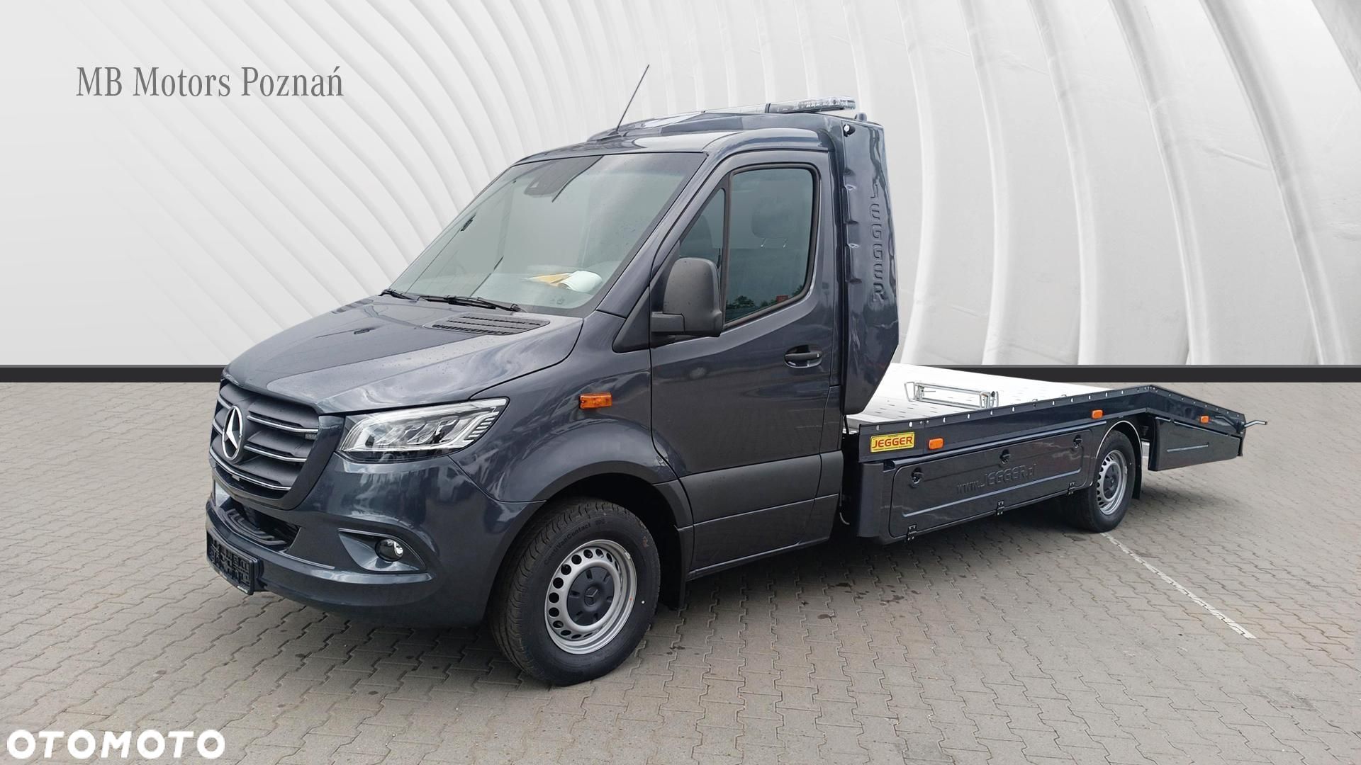 Mercedes-Benz Sprinter - 1