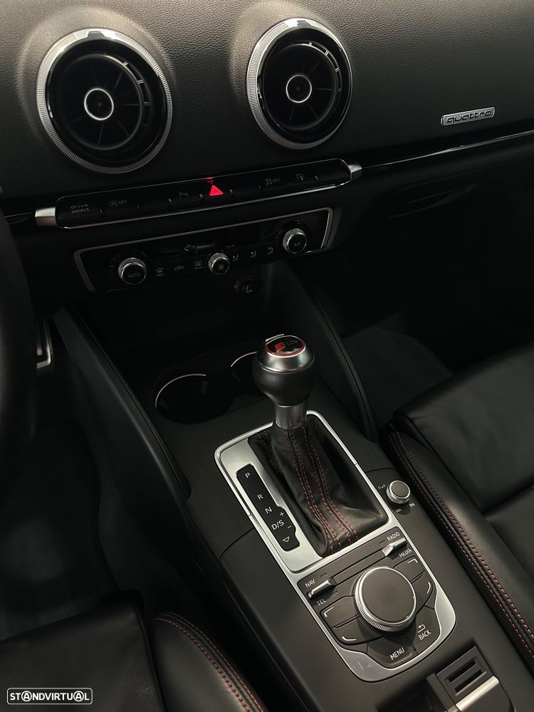 Audi RS3 Sportback 2.5 TFSI quattro S tronic - 10