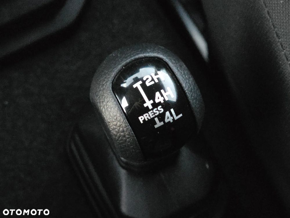 Suzuki Jimny 1.5 Premium - 8