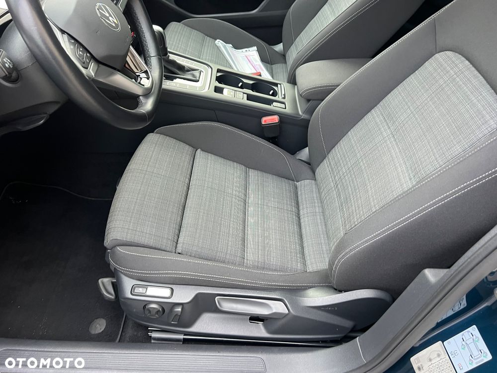 Volkswagen Passat 2.0 TDI Business DSG - 9