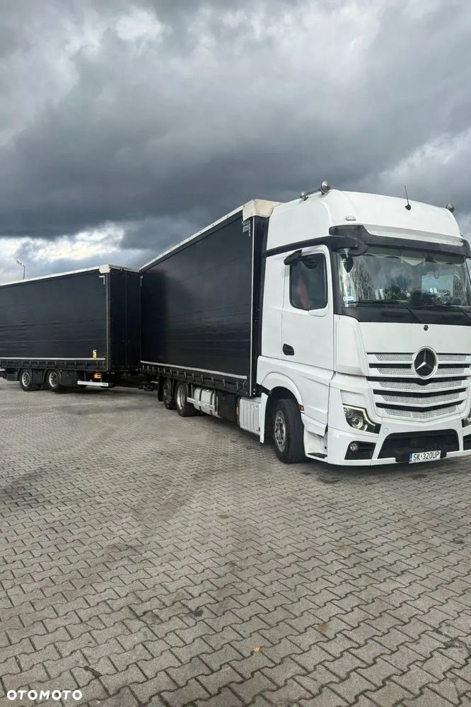 Mercedes-Benz ACTROS - 3