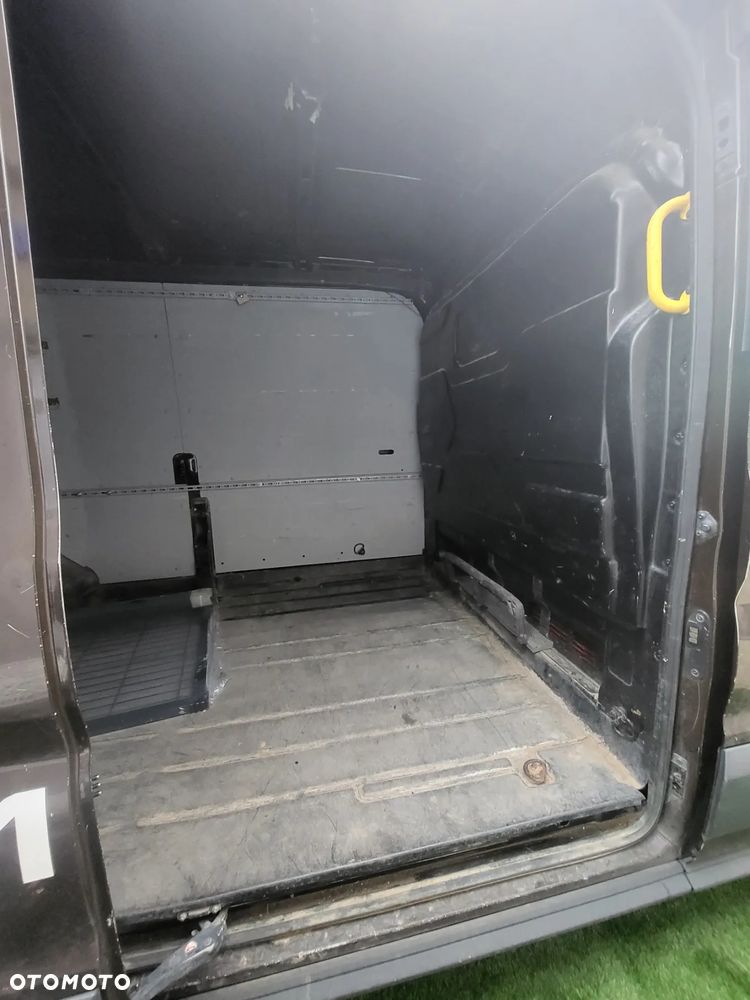 Ford Transit - 7