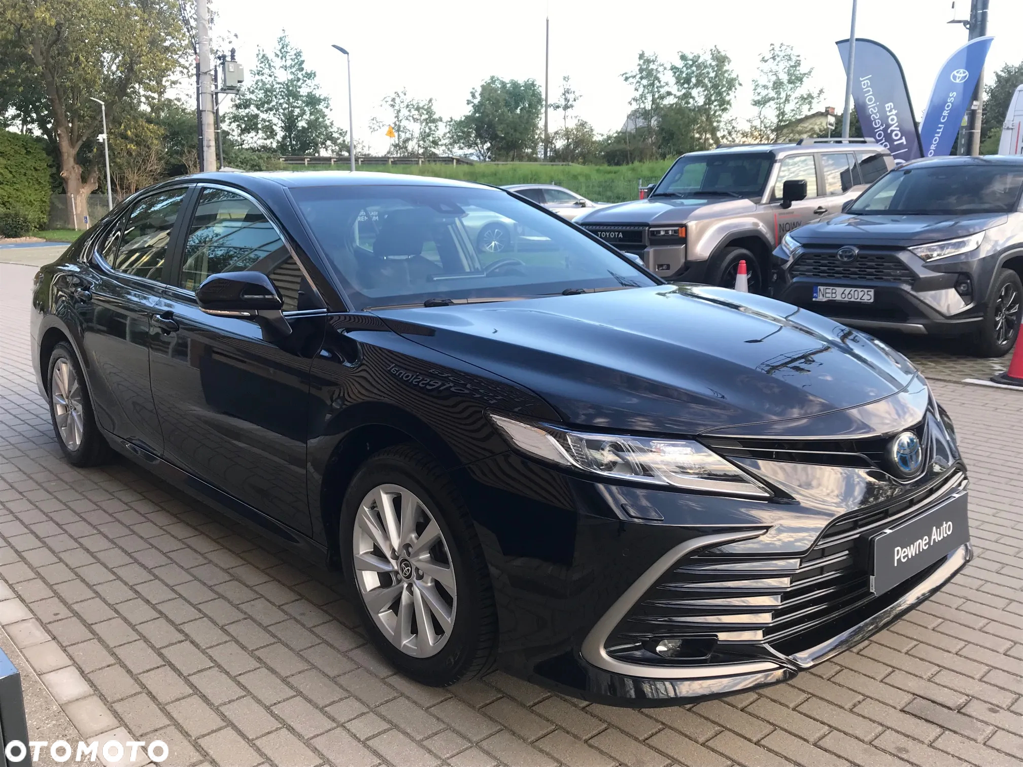 Toyota Camry 2.5 Hybrid Comfort CVT - 12