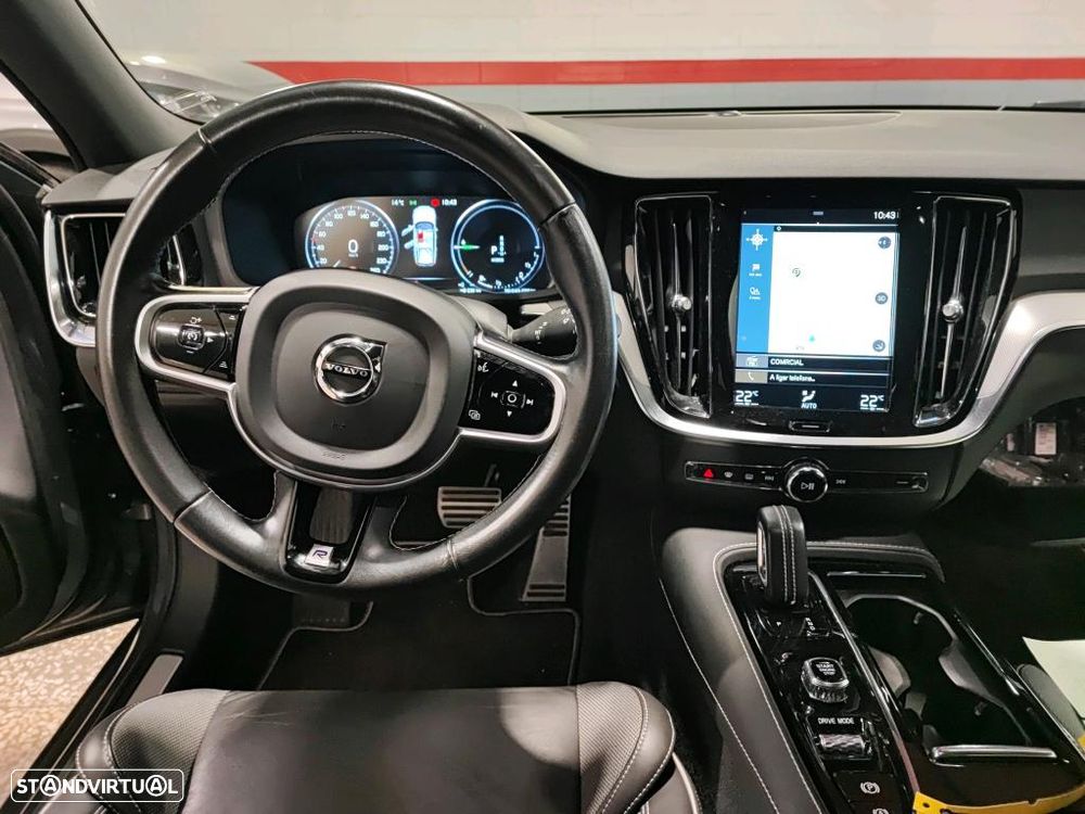 Volvo V60 2.0 T8 AWD TE R-Design - 7