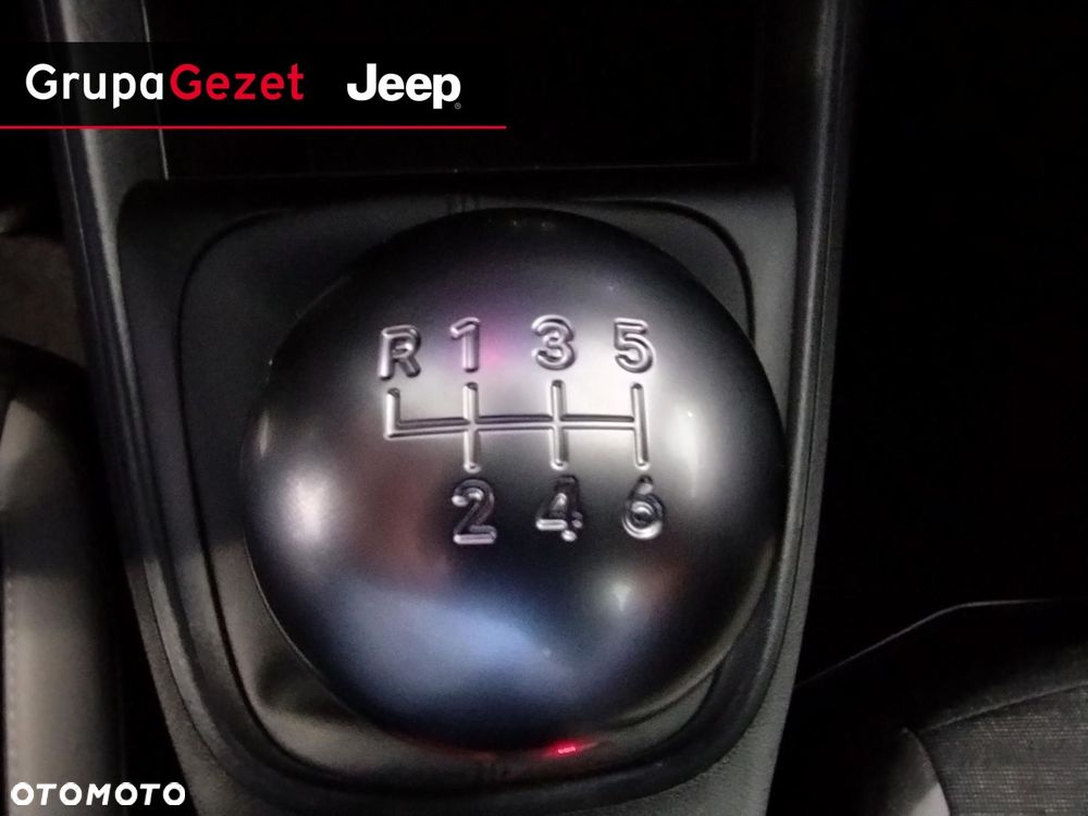 Jeep Avenger - 15