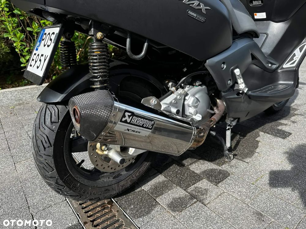 Yamaha X-max - 9