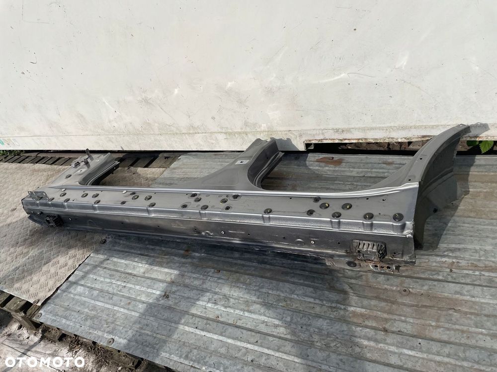 Prog lewy poszycie progu cwiartka lewa A52/7 SPACEGRAU BMW E70 X5 zdrowy - 5